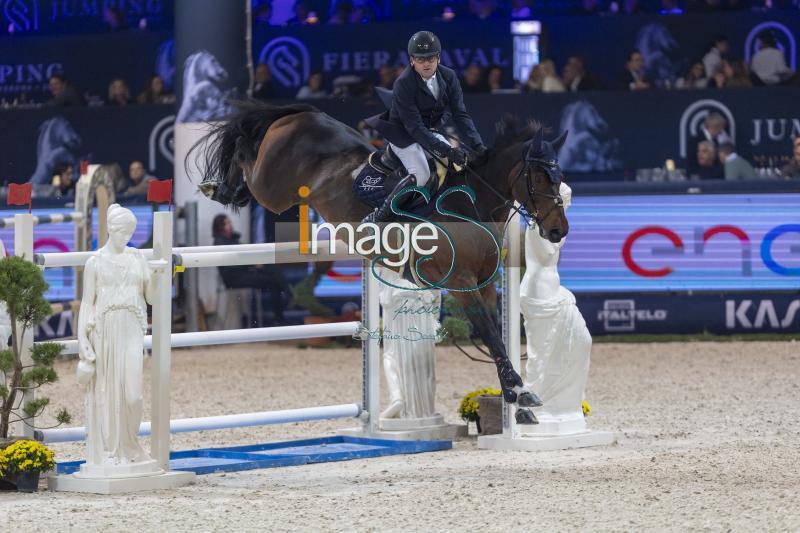 Govoni Gianni (ITA) riding Only Special van Dobby-Home_Verona_20241109_SS358513.jpg